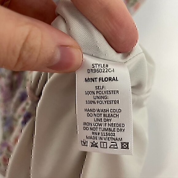 NEW NWT LUSH Cream Ivory Pink Multi Floral Pleated Sleeveless Midi Dress Medium - Picture 8 of 12